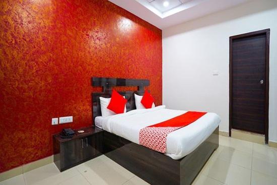 Hotel Nova Rooms Atlanta Shopping Surat Exterior photo